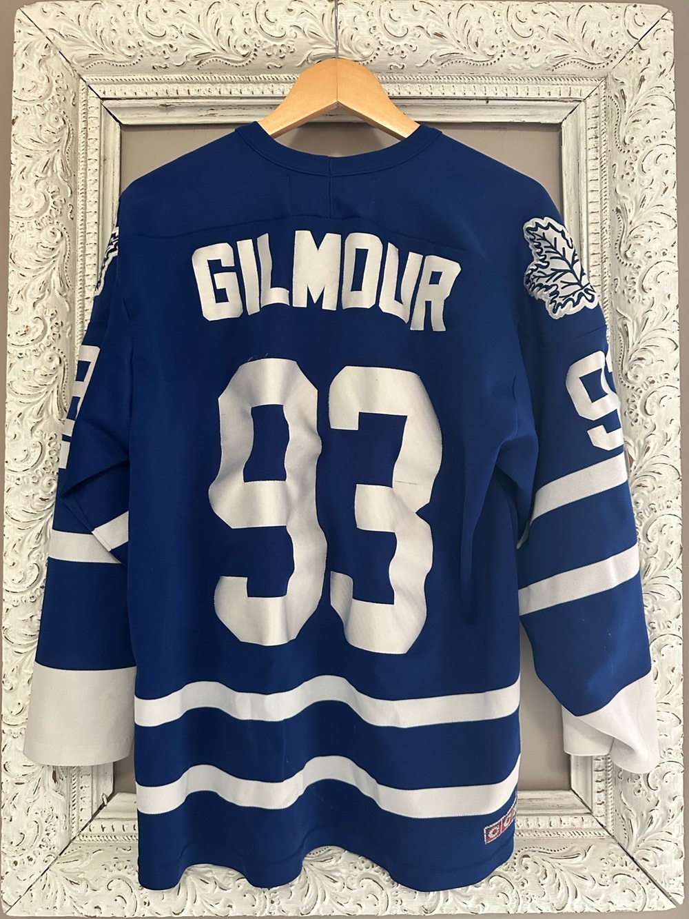 Vintage 90s Toronto Maple Leafs Doug Gilmour #93 CCM Maska Jersey - L